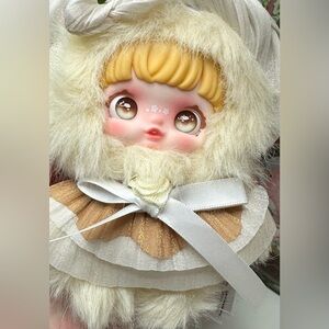 Golden Champagne Yomi Rose Nocturne Series Plush